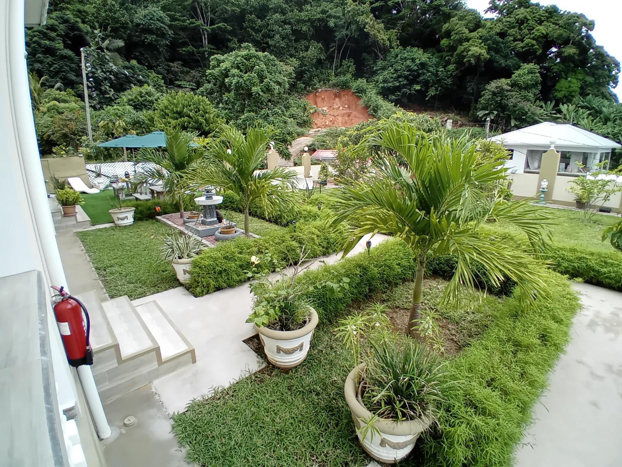 La Residence D'Almee Guesthouse Baie Sainte Anne Exterior photo